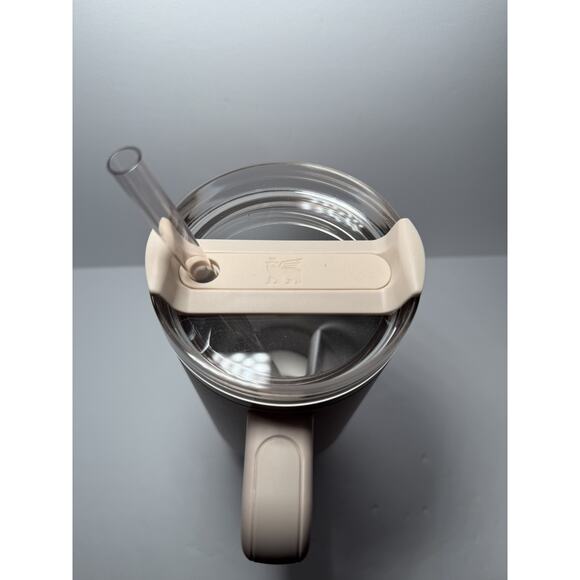 Stanley 2024 Holiday Comfort and Joy GILDED SUGAR 40oz Flowstate Quencher - Picture 3 of 7